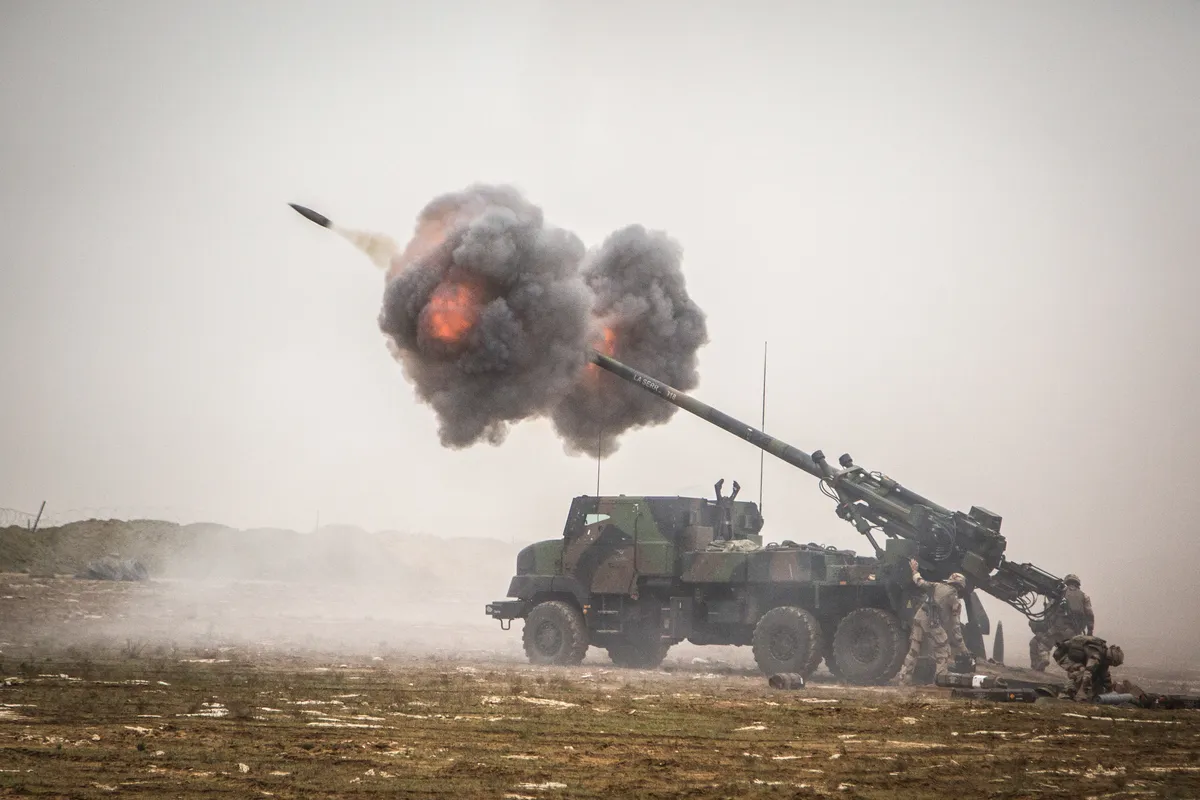 Un canon CAESAR français en action en Irak en décembre 2018, photographie d’archive.